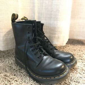 Dr. Martens 1460 Women’s Boots in Black